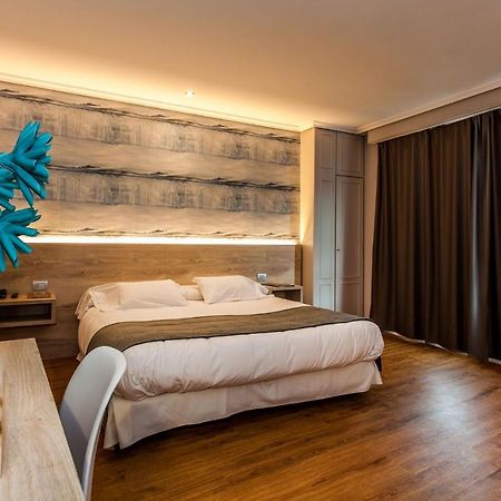 Hospedium Hotel La Marina Costa Da Morte Сеэ Экстерьер фото