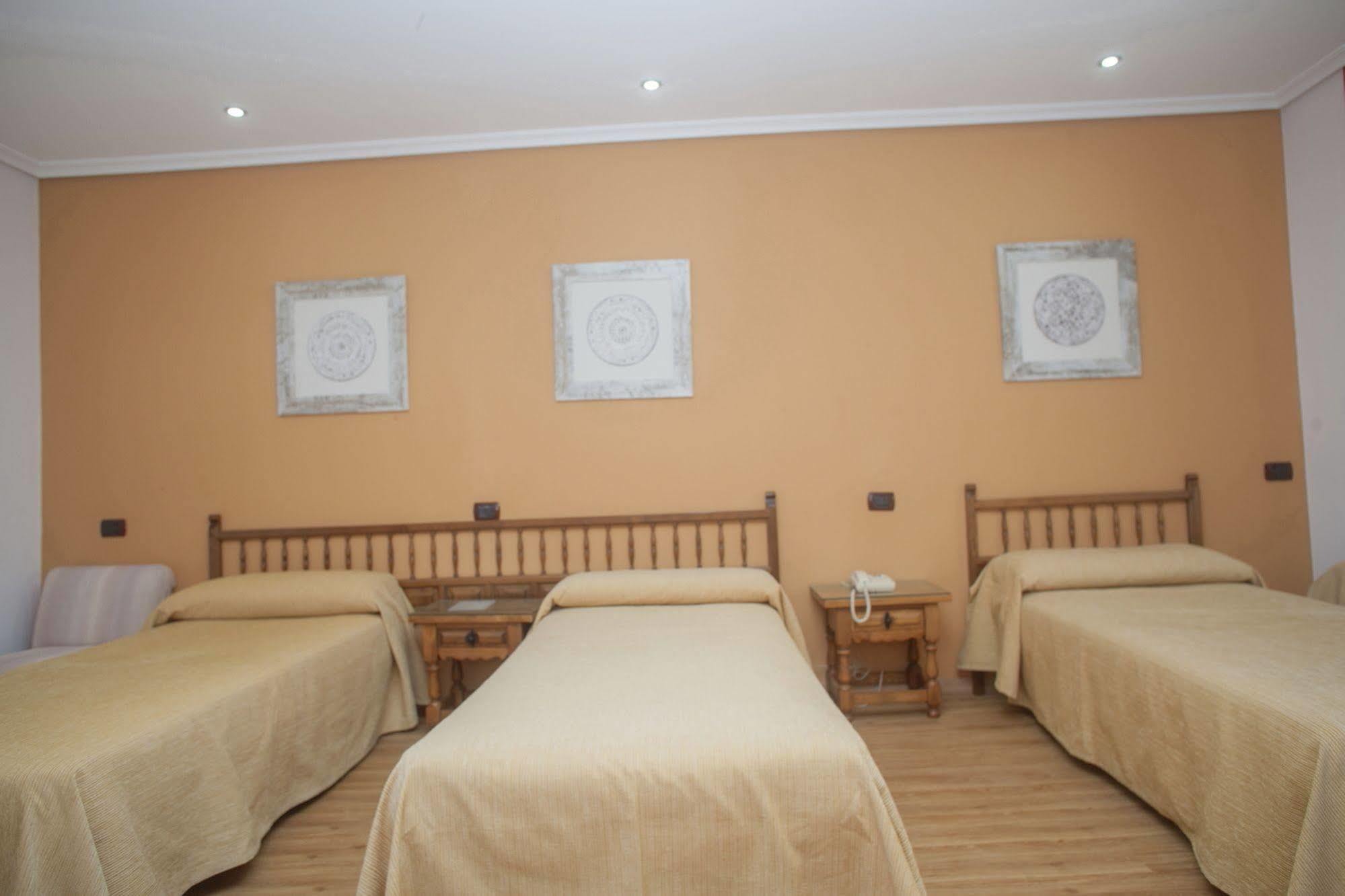 Hospedium Hotel La Marina Costa Da Morte Сеэ Экстерьер фото